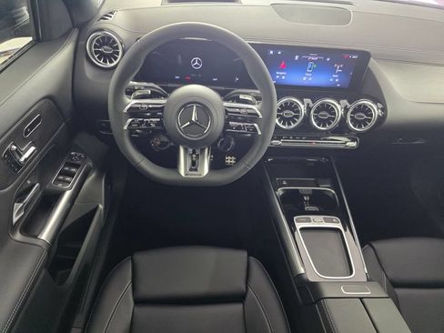 New 2026 Mercedes-Benz GLA 35 AMG 4MATIC image 10
