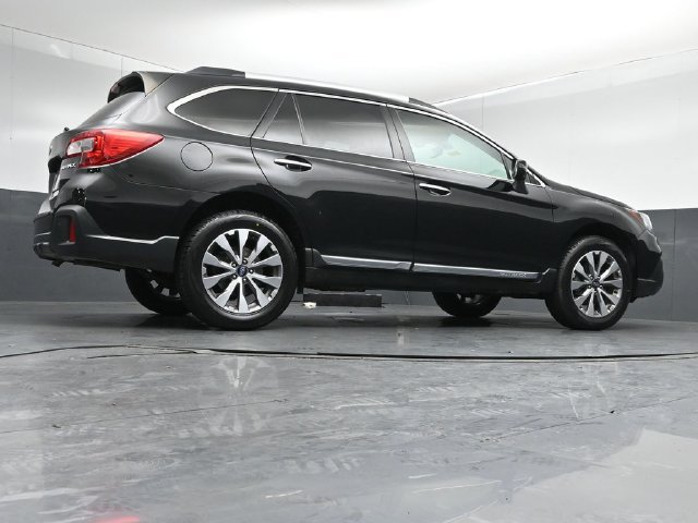Used 2019 Subaru Outback 2.5i Touring w/ Popular Package #3A AWD/4WD image 44