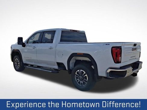 New 2026 GMC Sierra 2500 SLE w/ SLE Value Package; image 4
