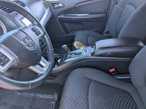 Used 2018 Dodge Journey SXT w/ Connectivity Group image 15