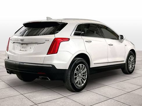 Used 2018 Cadillac XT5 Luxury w/ Driver Awareness Package AWD/4WD image 12