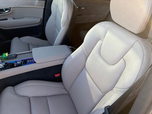 New 2026 Volvo XC90 B6 Ultra image 19