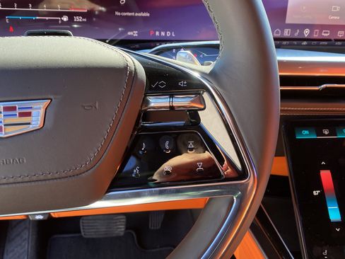 Used 2026 Cadillac Escalade Platinum Sport image 74