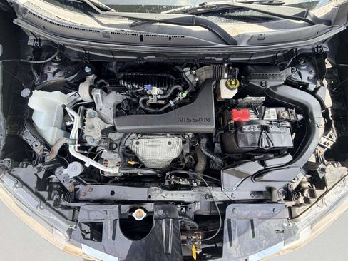 Used 2017 Nissan Rogue SV AWD/4WD image 12