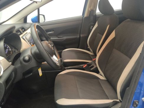 Used 2021 Nissan Versa SV FWD image 17