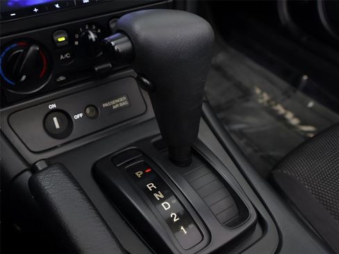 Used 2003 MAZDA MX-5 Miata image 29