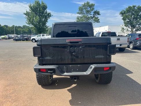 Used 2023 Jeep Gladiator Sport AWD/4WD image 8