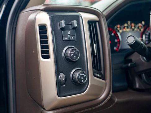 Used 2015 GMC Sierra 1500 Denali w/ Driver Alert Package AWD/4WD image 17