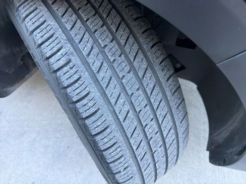 Used 2020 Kia Sorento EX image 3