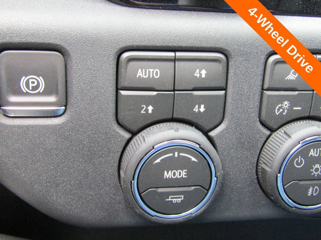 New 2026 Chevrolet Silverado 1500 High Country AWD/4WD image 18