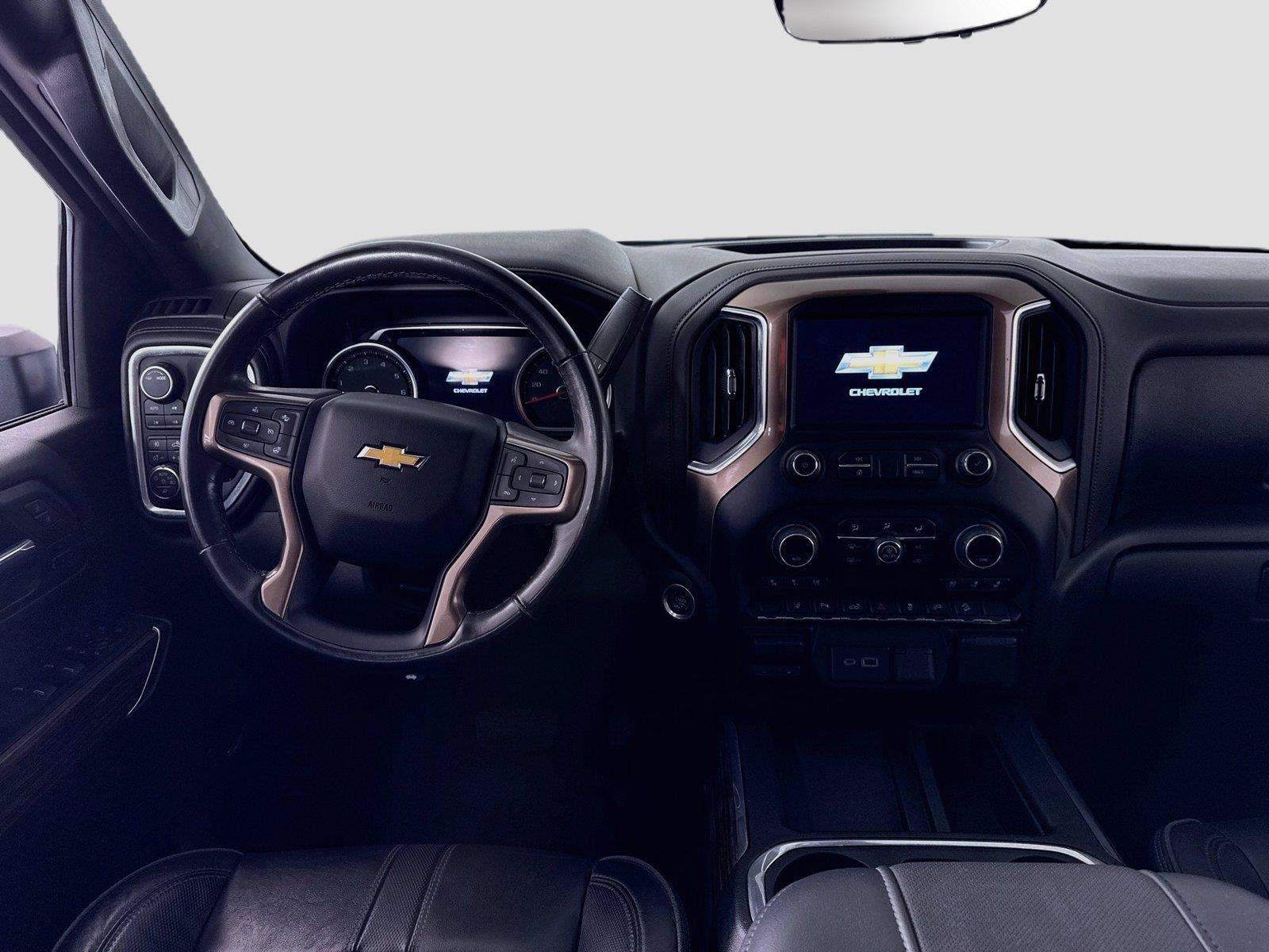 Used 2023 Chevrolet Silverado 3500 High Country w/ Z71 Off-Road Package AWD/4WD image 2