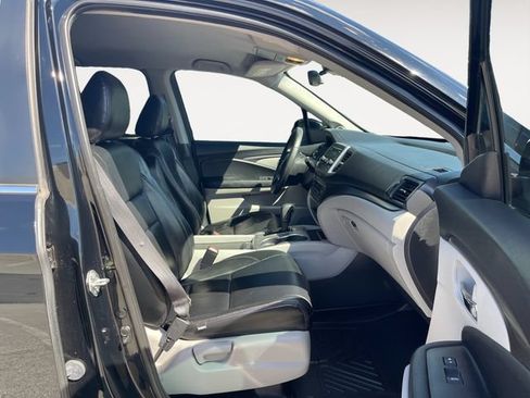 Used 2019 Honda Pilot LX image 15