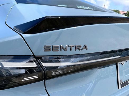 New 2026 Nissan Sentra SR w/ Floor Mat Package image 8