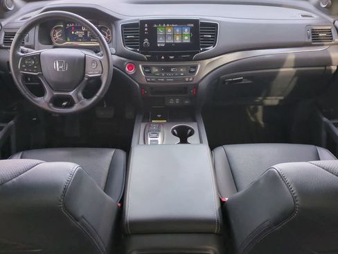 Used 2025 Honda Passport EX-L image 14