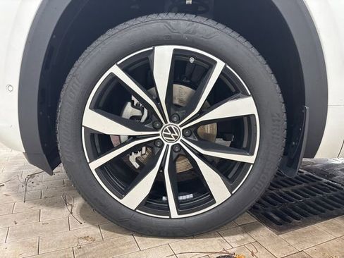 New 2026 Volkswagen Atlas SEL Premium R-Line AWD/4WD image 19