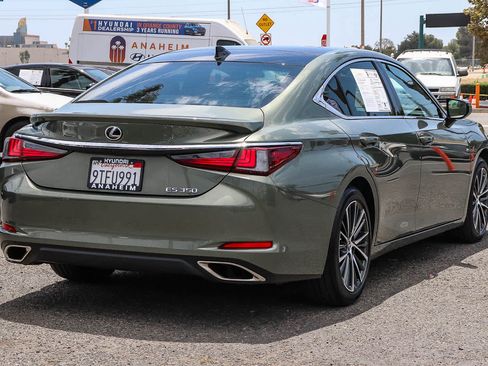 Used 2025 Lexus ES 350 w/ Premium Package FWD image 7