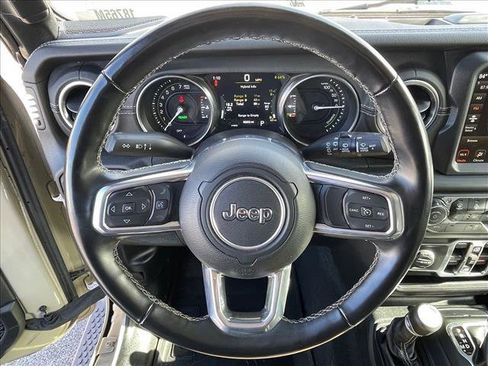 Used 2022 Jeep Wrangler Unlimited Sahara w/ Cold Weather Group image 16