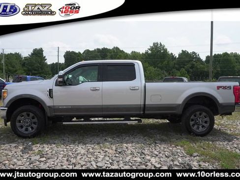 Used 2017 Ford F350 Lariat w/ Lariat Ultimate Package AWD/4WD image 4