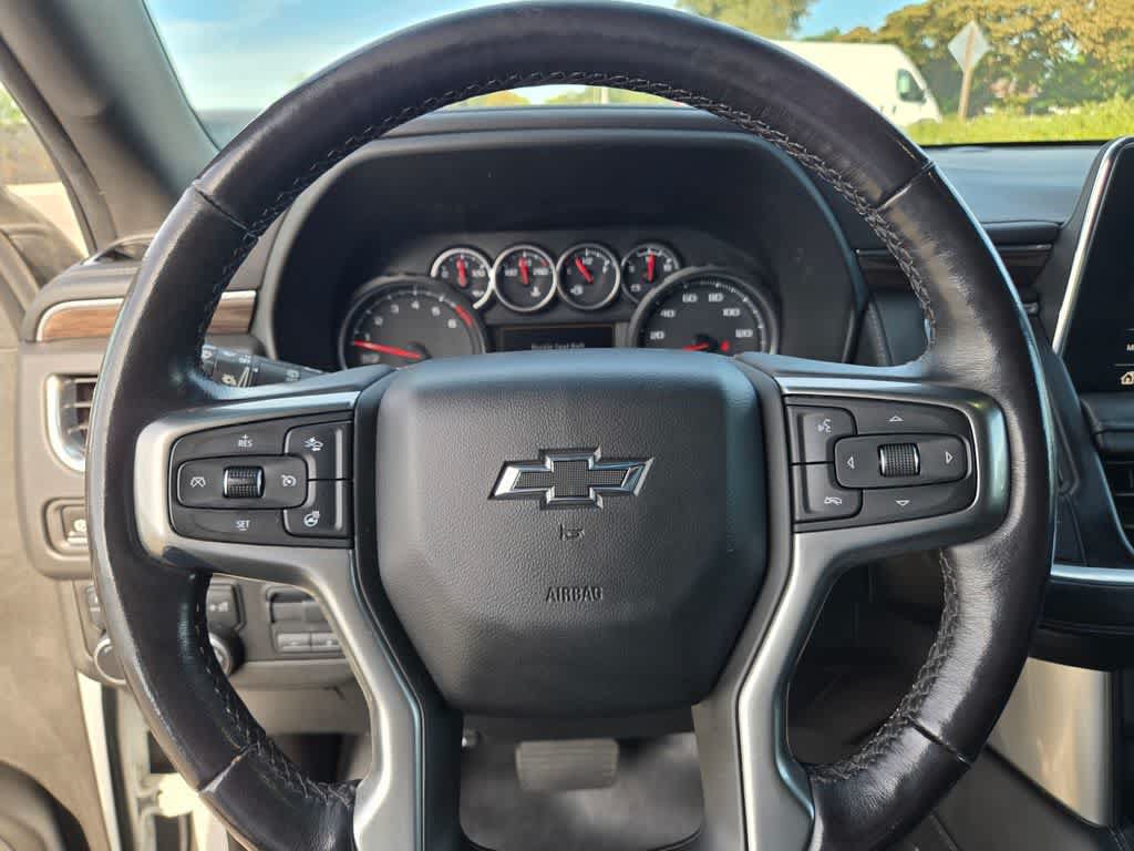 Used 2021 Chevrolet Tahoe Z71 w/ Luxury Package AWD/4WD image 22