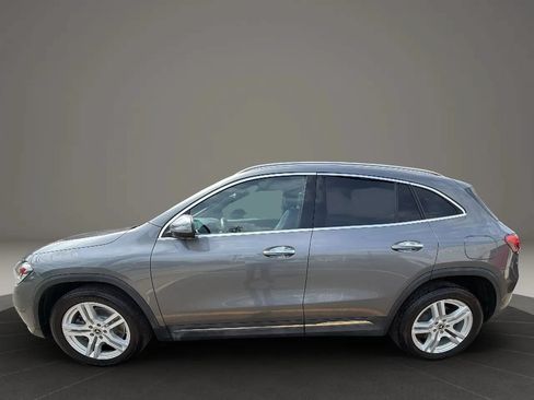 Used 2021 Mercedes-Benz GLA 250 4MATIC w/ Premium Package image 8