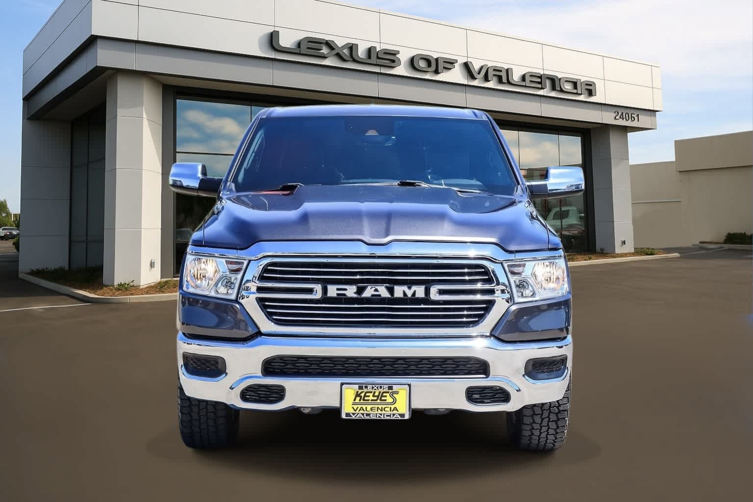 Used 2024 RAM 1500 Laramie AWD/4WD image 6