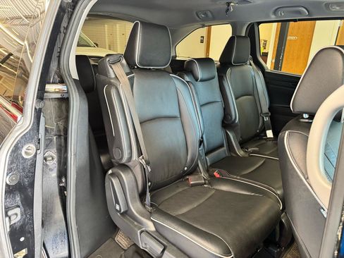 Used 2022 Honda Odyssey Elite image 32