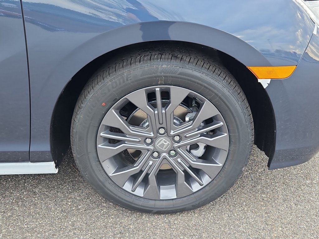 New 2026 Honda Odyssey Touring image 5