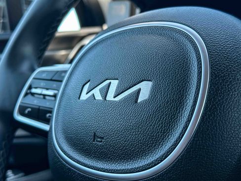 Used 2023 Kia Sorento SX AWD/4WD image 31