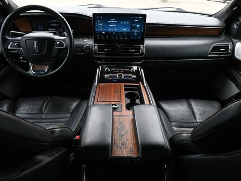 Used 2022 Lincoln Navigator L Black Label AWD/4WD image 7