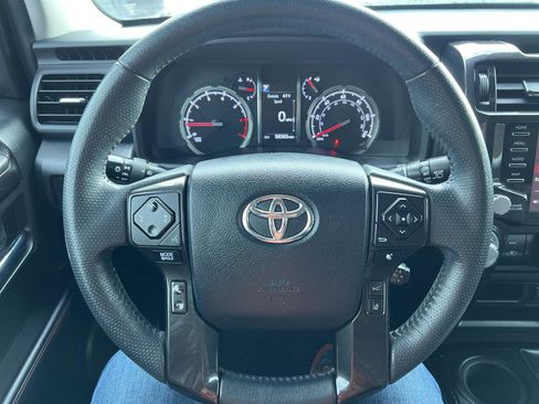 Used 2020 Toyota 4Runner TRD Off-Road Premium image 21