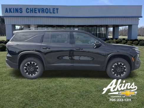 New 2026 Chevrolet Traverse Z71 w/ Enhanced Driving Package AWD/4WD image 4