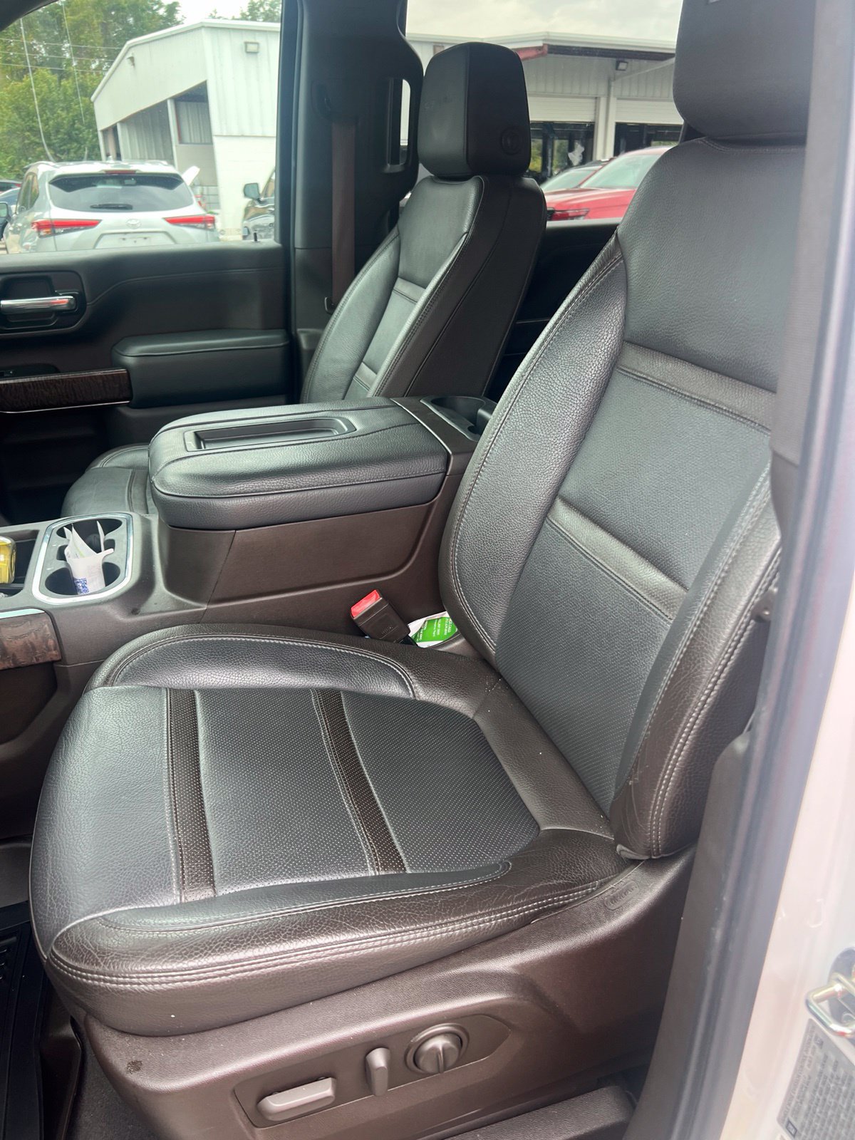 Used 2021 GMC Sierra 2500 Denali w/ Denali Ultimate Package AWD/4WD image 12