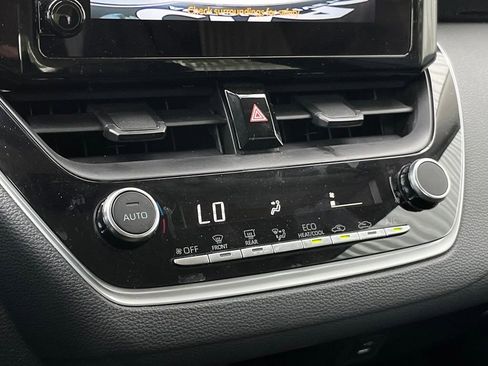 Used 2024 Toyota Corolla LE FWD image 20