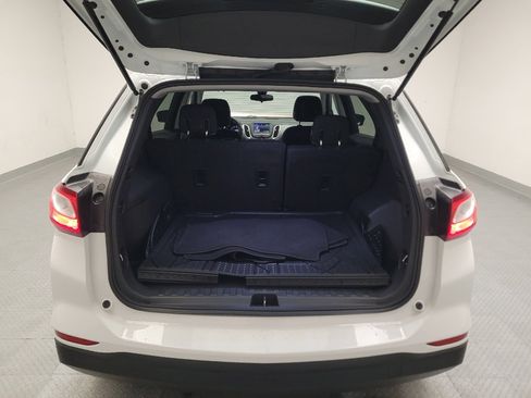 Used 2020 Chevrolet Equinox LS w/ LS Convenience Package FWD image 29