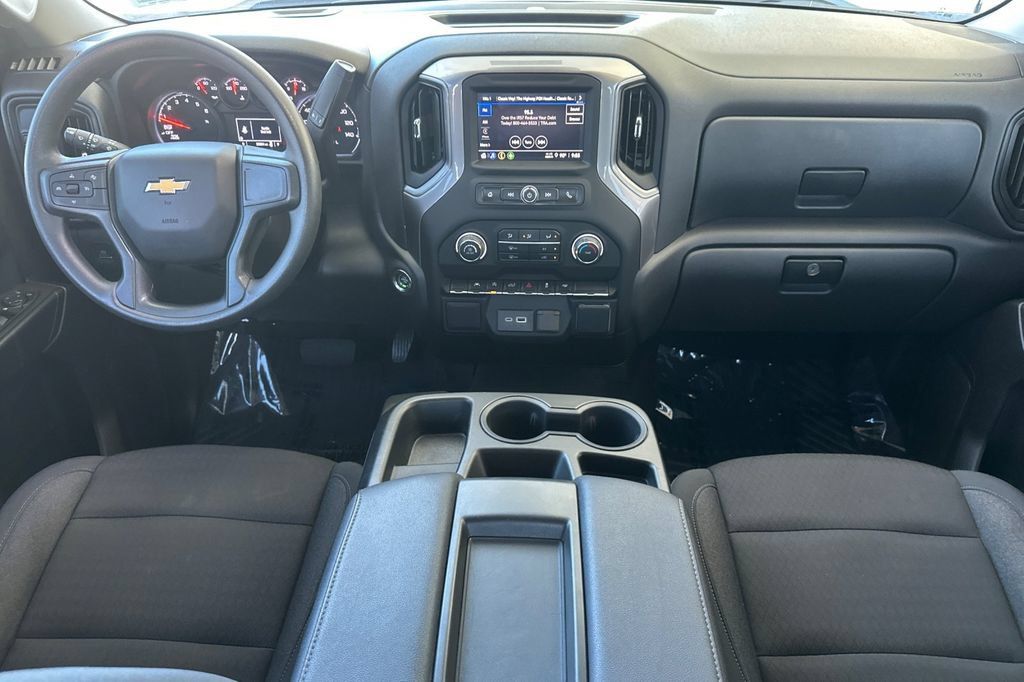 Used 2024 Chevrolet Silverado 1500 Custom RWD image 4