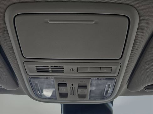 Used 2016 Honda Odyssey EX-L image 18