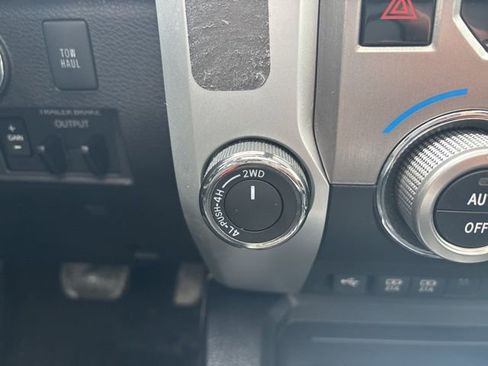 Used 2021 Toyota Tundra Limited w/ Limited Premium Package image 32