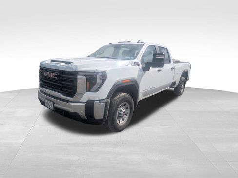 Used 2025 GMC Sierra 3500 Pro w/ 1SA Pro Safety Plus Package AWD/4WD image 8