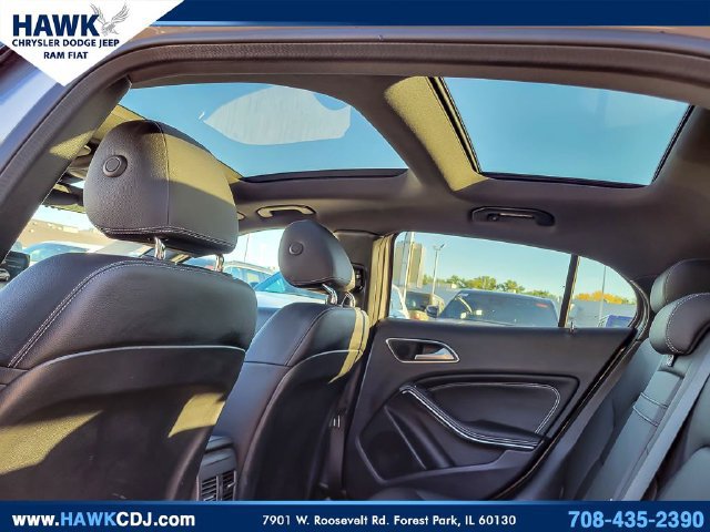 Used 2020 Mercedes-Benz GLA 250 4MATIC image 11