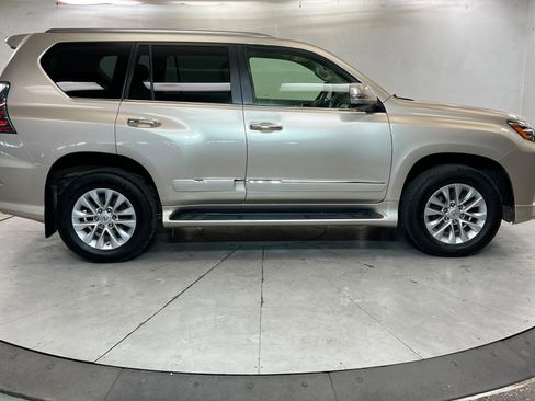 Used 2016 Lexus GX 460 w/ Premium Package AWD/4WD image 7