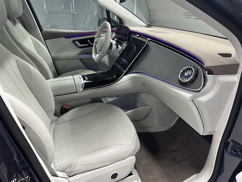 Used 2023 Mercedes-Benz EQE 350+ 4MATIC SUV image 11