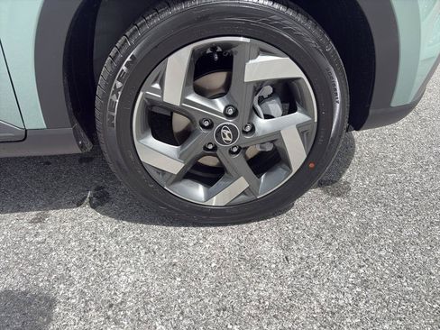 New 2026 Hyundai Venue SEL FWD image 9