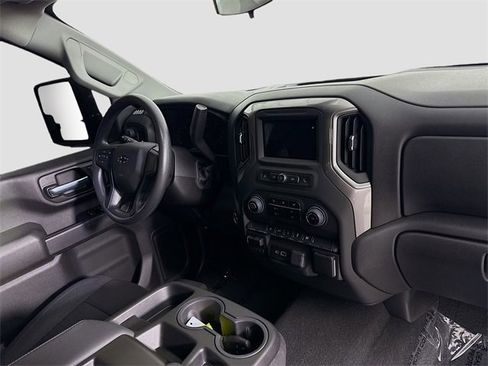 Used 2025 Chevrolet Silverado 2500 Custom w/ Custom Convenience Package image 27
