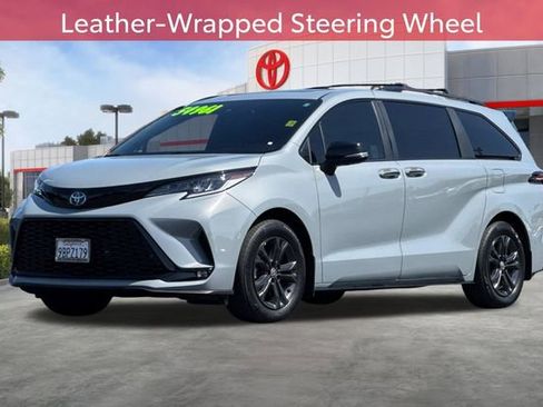 Certified 2025 Toyota Sienna XSE w/ XSE Premium Package AWD/4WD image 10