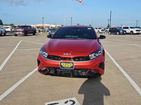 Used 2024 Kia Forte GT-Line w/ GT-Line Premium Package FWD image 3