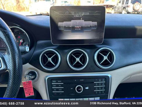 Used 2019 Mercedes-Benz CLA 250 4MATIC image 22