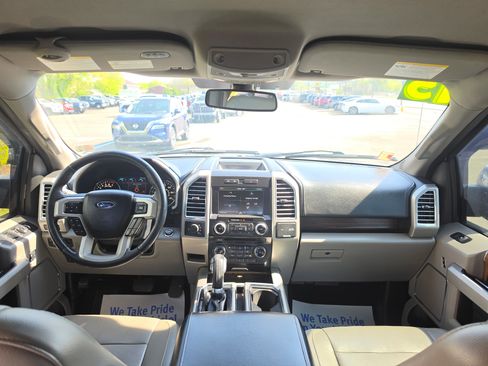Used 2015 Ford F150 Lariat w/ Equipment Group 502A Luxury AWD/4WD image 16