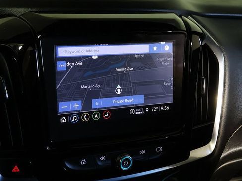 Used 2023 Chevrolet Traverse LT w/ LT Premium Package FWD image 21