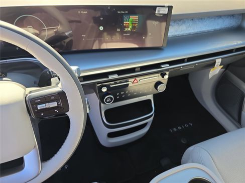 New 2026 Hyundai Ioniq 9 Calligraphy image 27