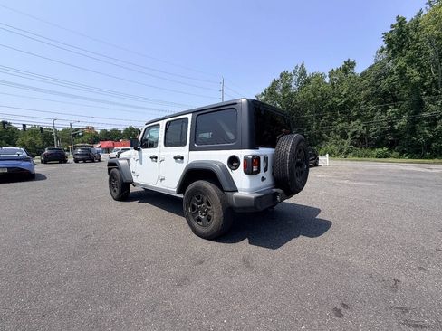 Used 2018 Jeep Wrangler Unlimited Sport AWD/4WD image 14